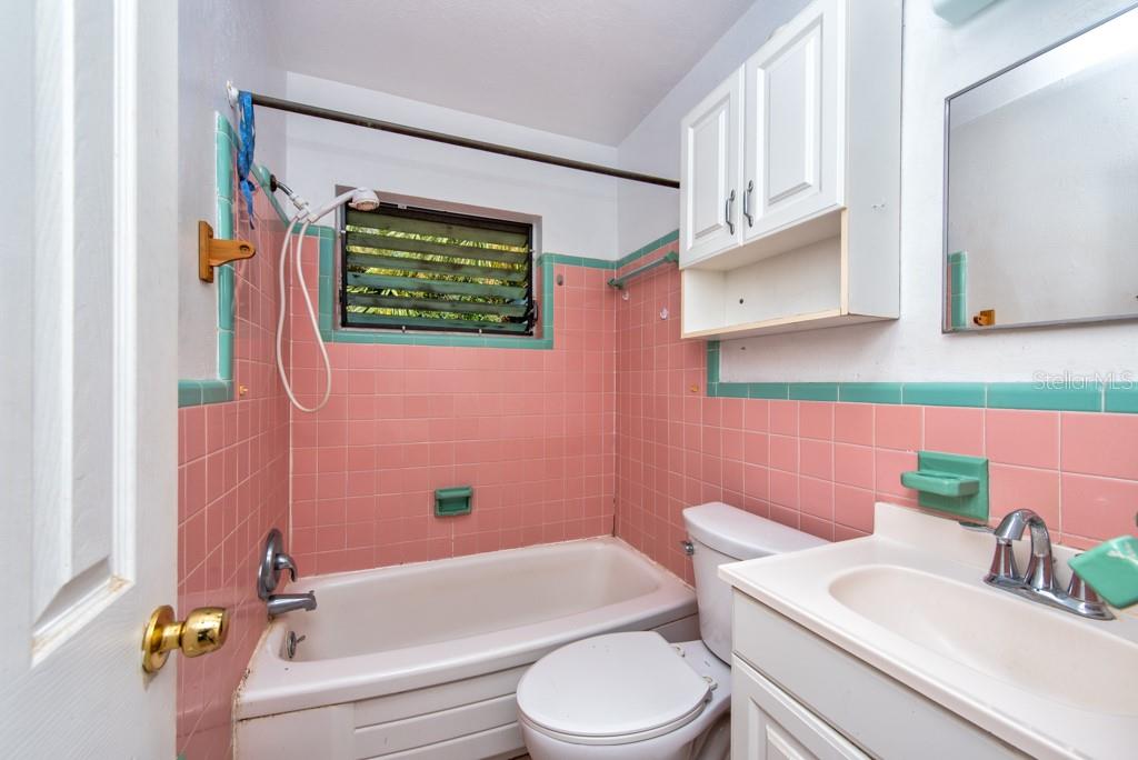 Image 15 of 25 For 9046 3rd Street N