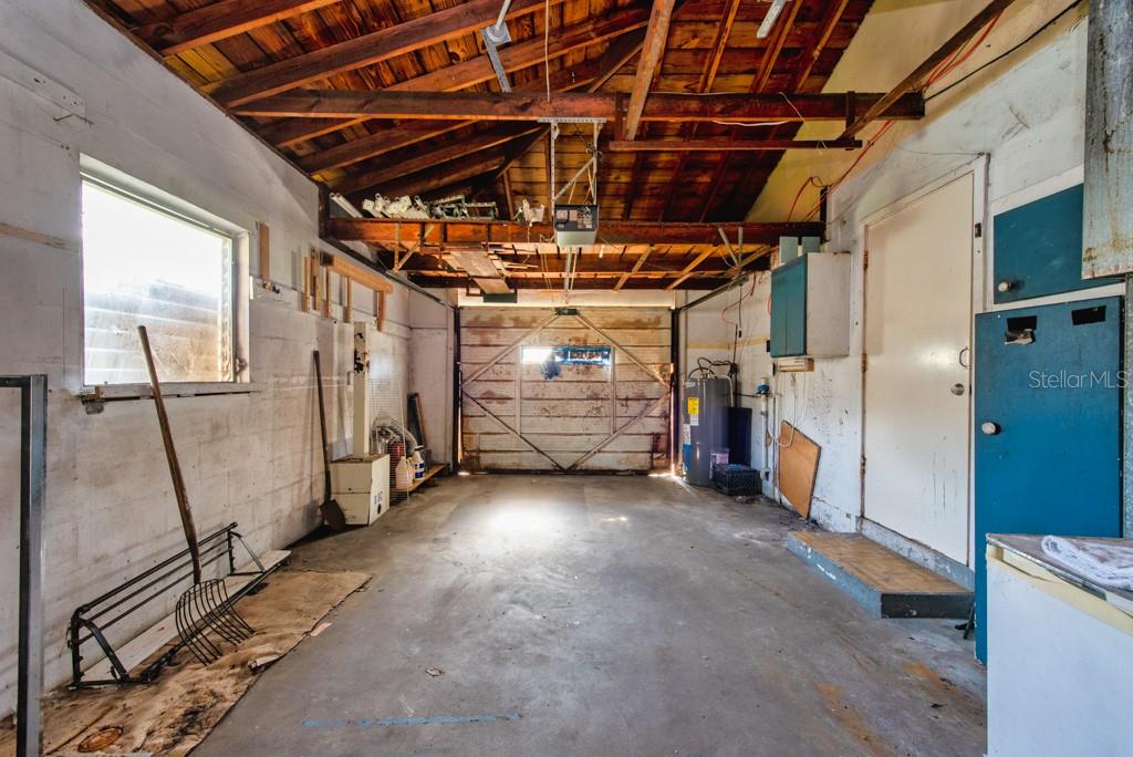Image 17 of 25 For 9046 3rd Street N
