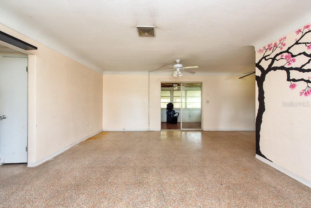 Image 2 of 25 For 9046 3rd Street N