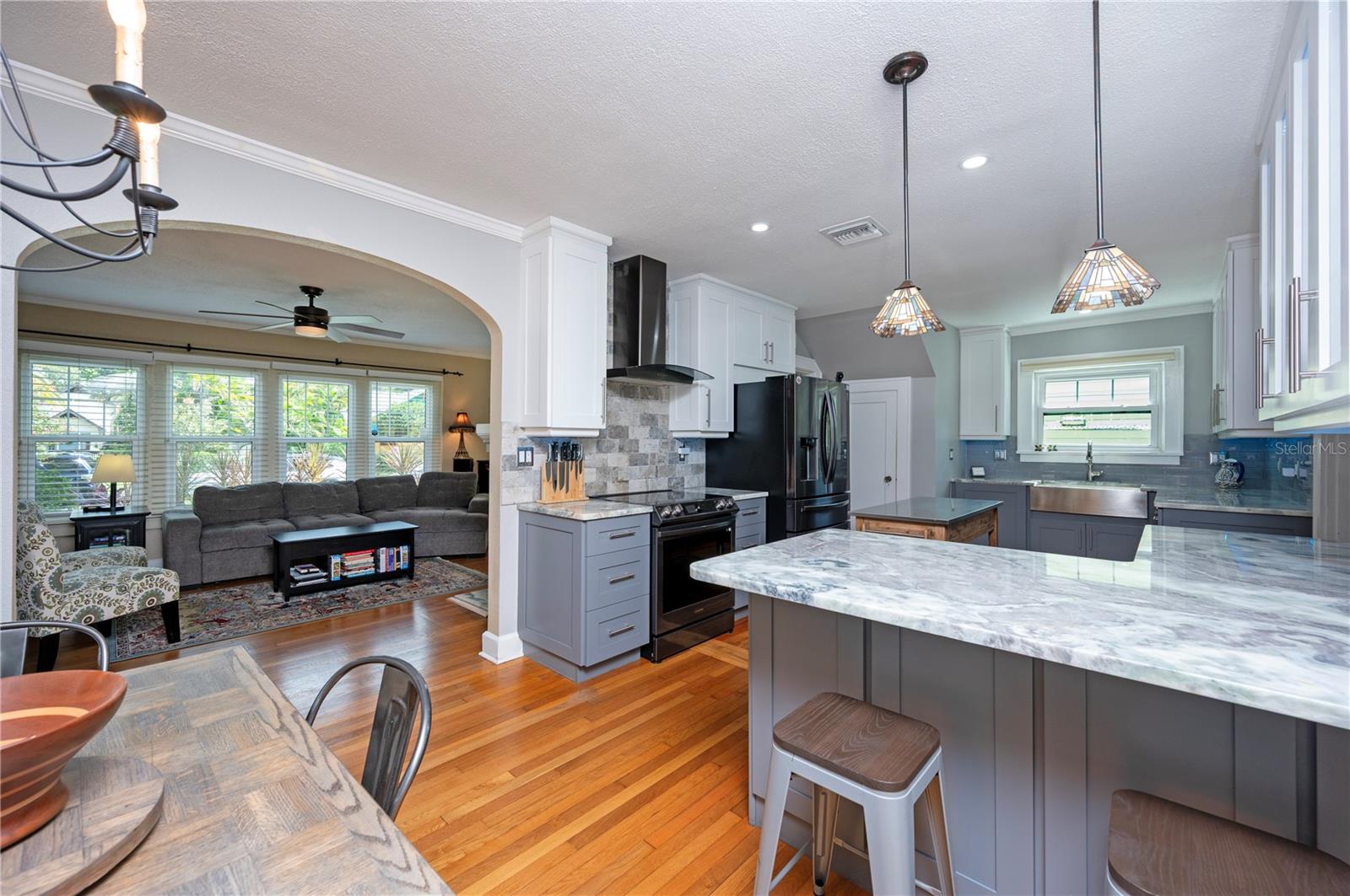 Image 15 of 40 For 1042 16th Avenue N