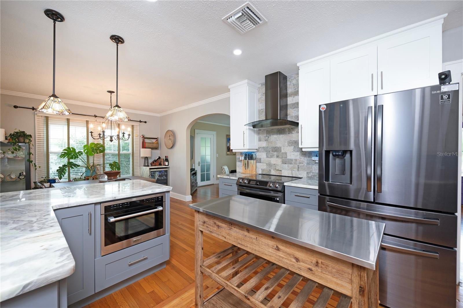 Image 16 of 40 For 1042 16th Avenue N
