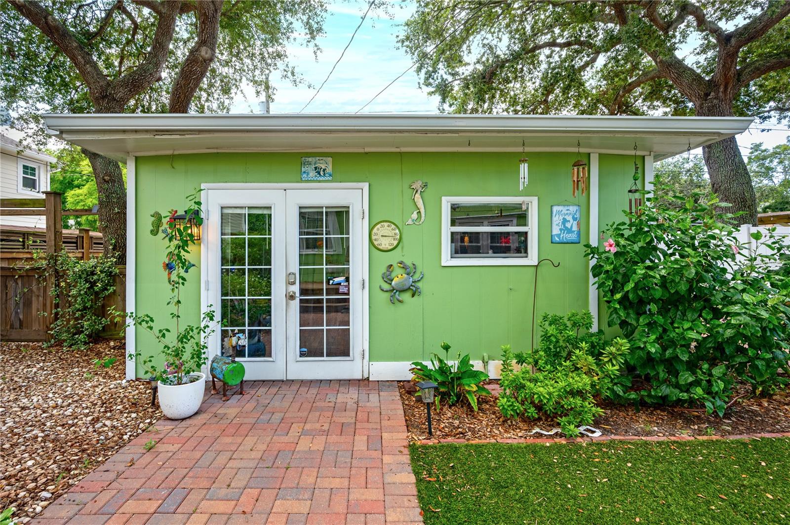 Image 34 of 40 For 1042 16th Avenue N