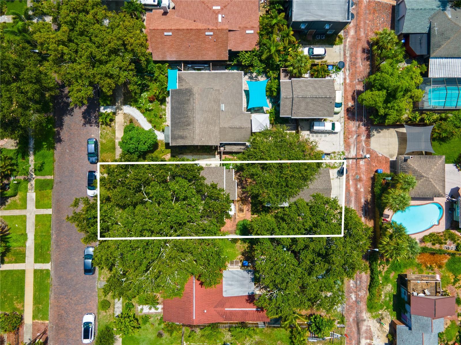 Image 37 of 40 For 1042 16th Avenue N