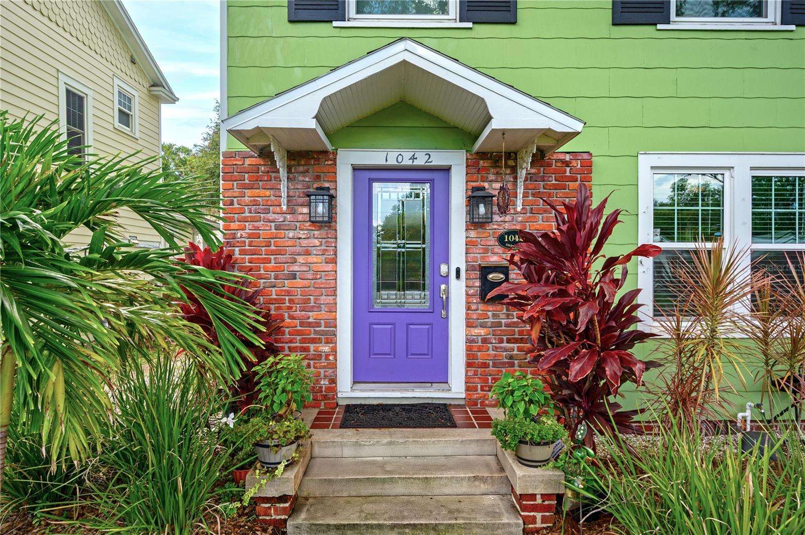 Image 5 of 40 For 1042 16th Avenue N