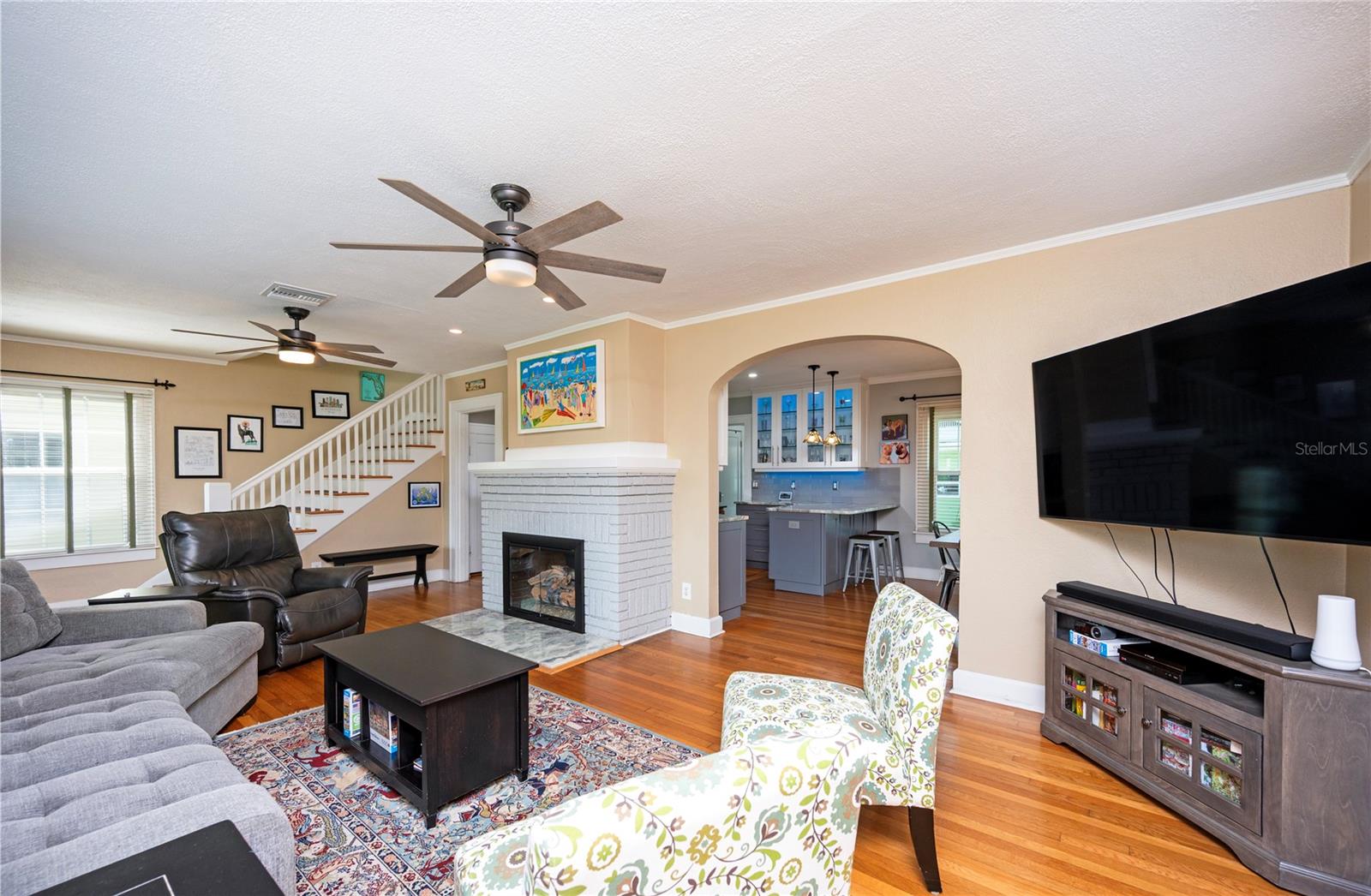 Image 7 of 40 For 1042 16th Avenue N