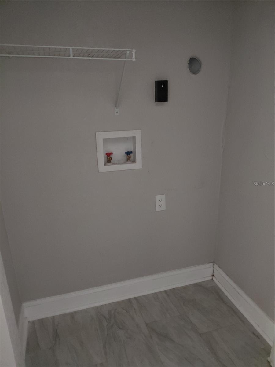 Image 12 of 13 For 2318 Highland Avenue