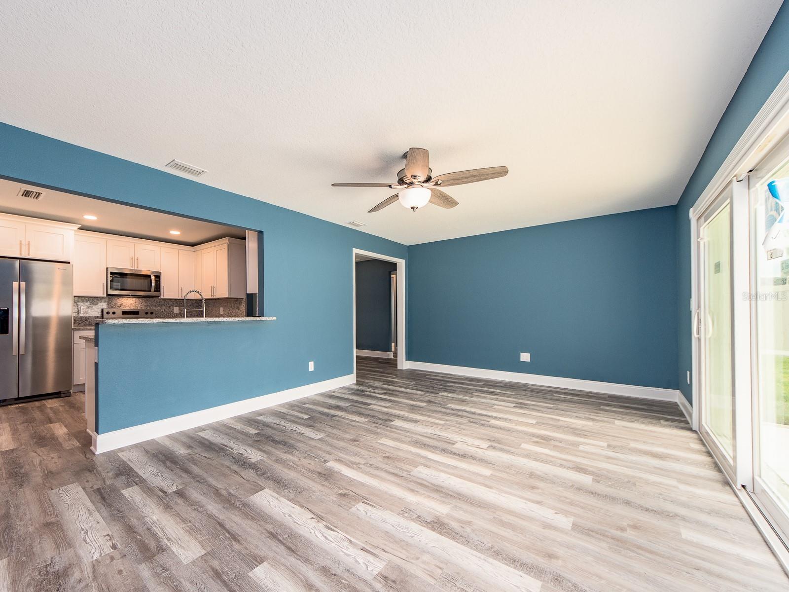 Image 12 of 32 For 12766 91st Avenue