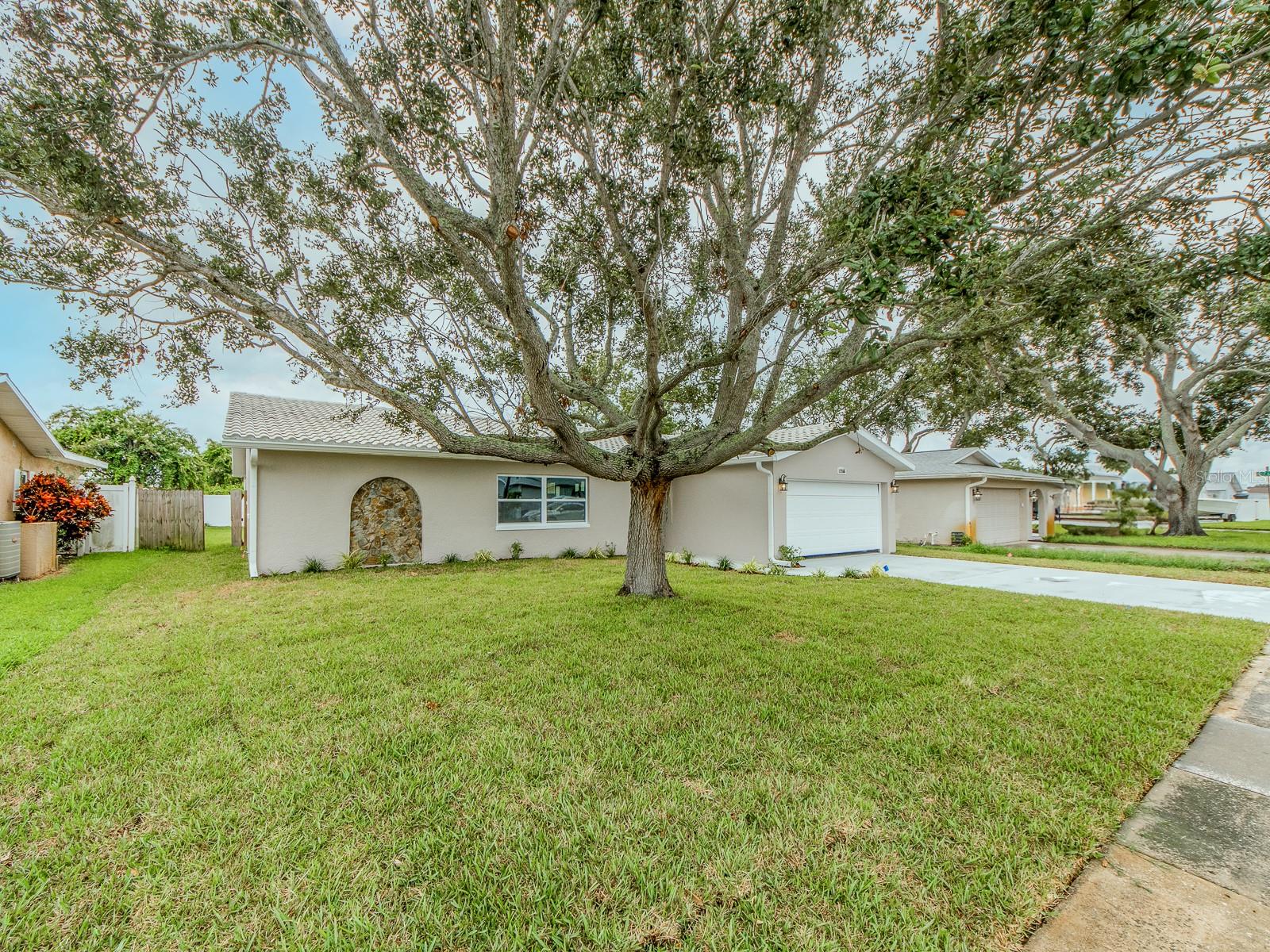 Image 2 of 32 For 12766 91st Avenue
