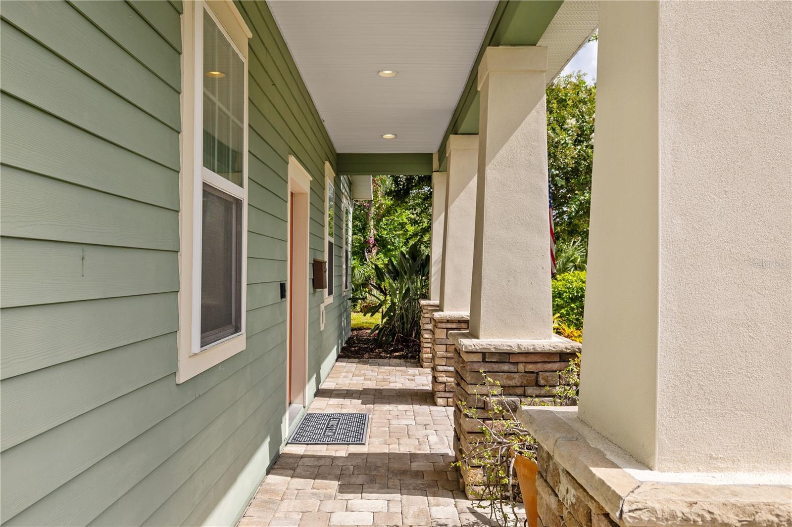 Listing photo id 1 for 3010 Ola Avenue