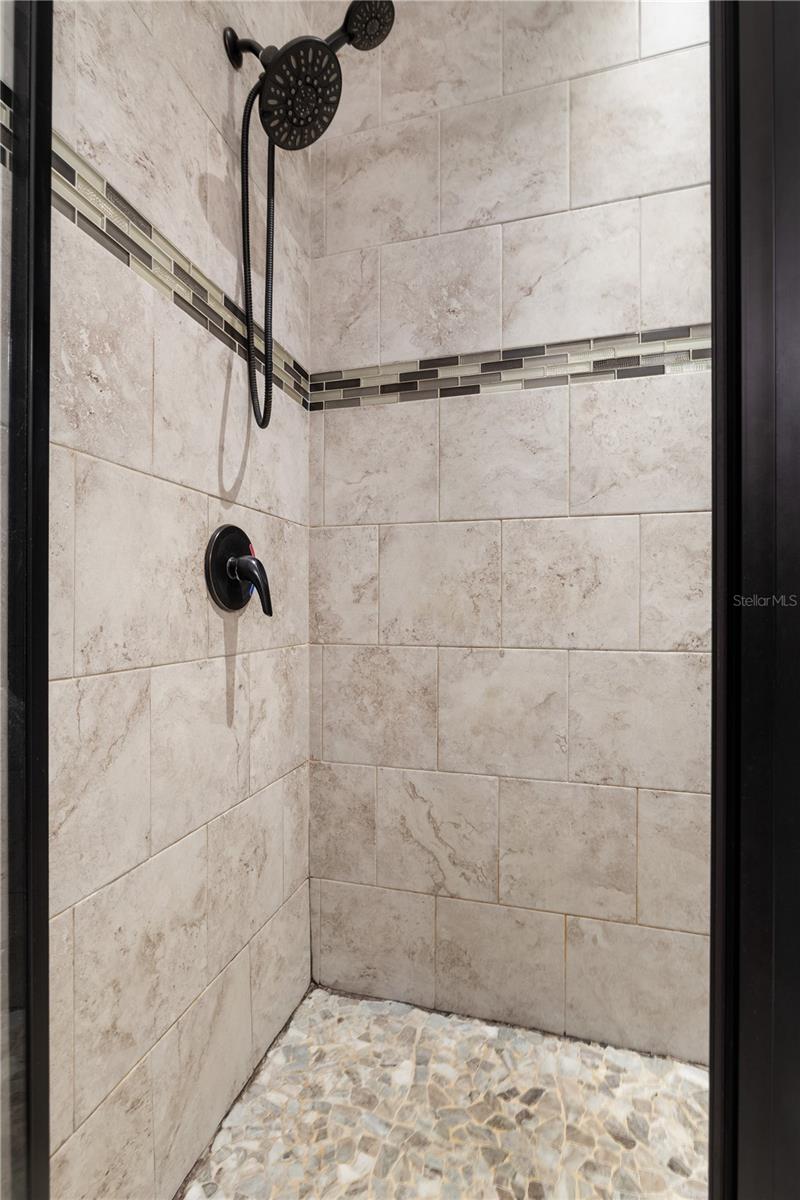 Listing photo id 31 for 3010 Ola Avenue