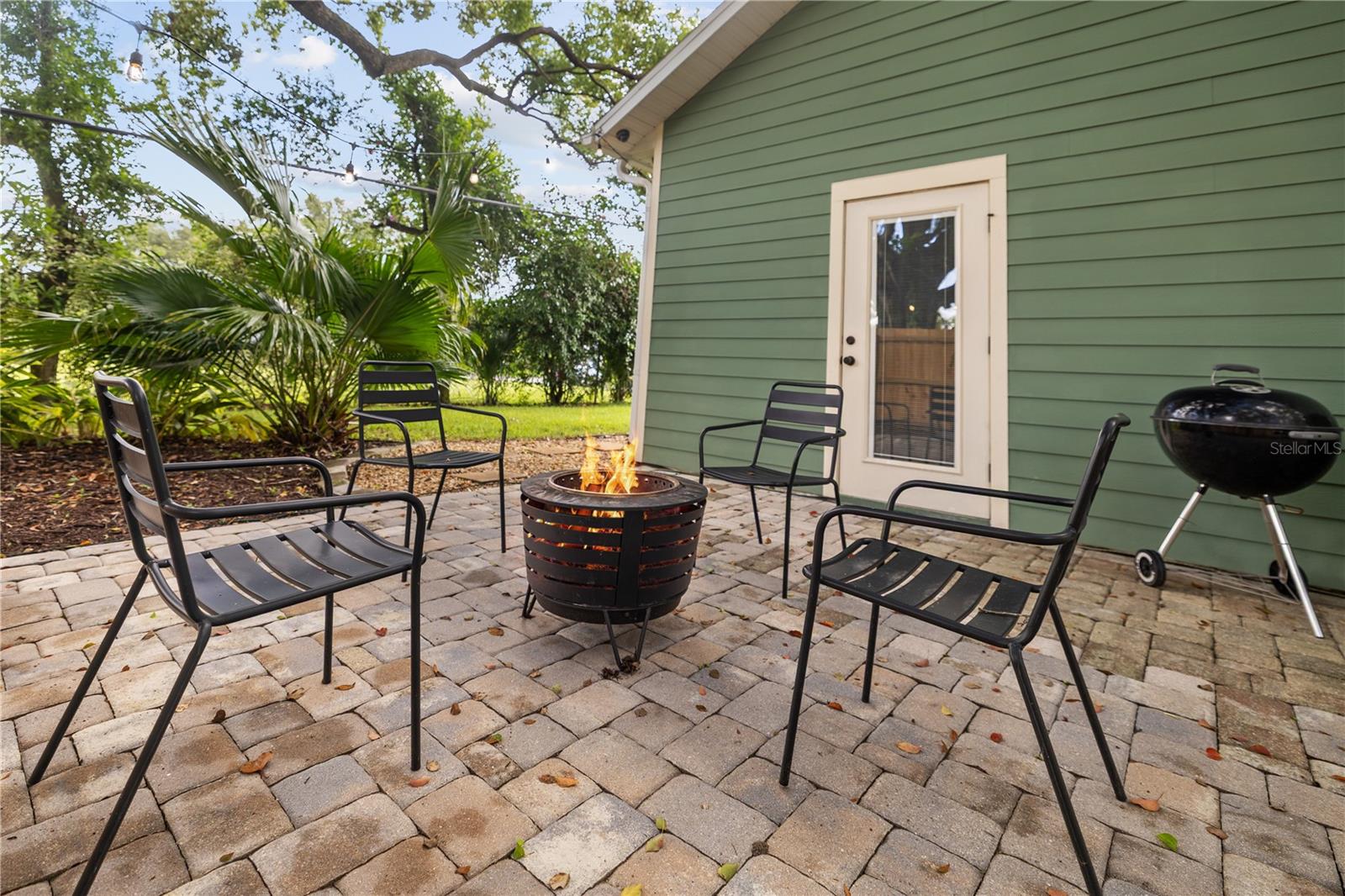Listing photo id 51 for 3010 Ola Avenue
