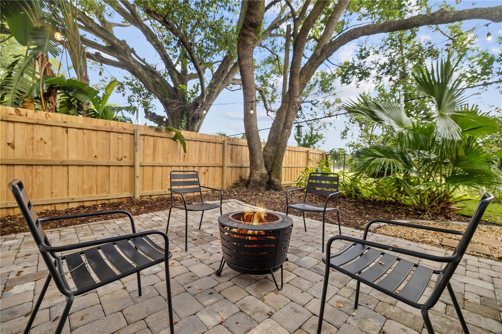 Listing photo id 52 for 3010 Ola Avenue
