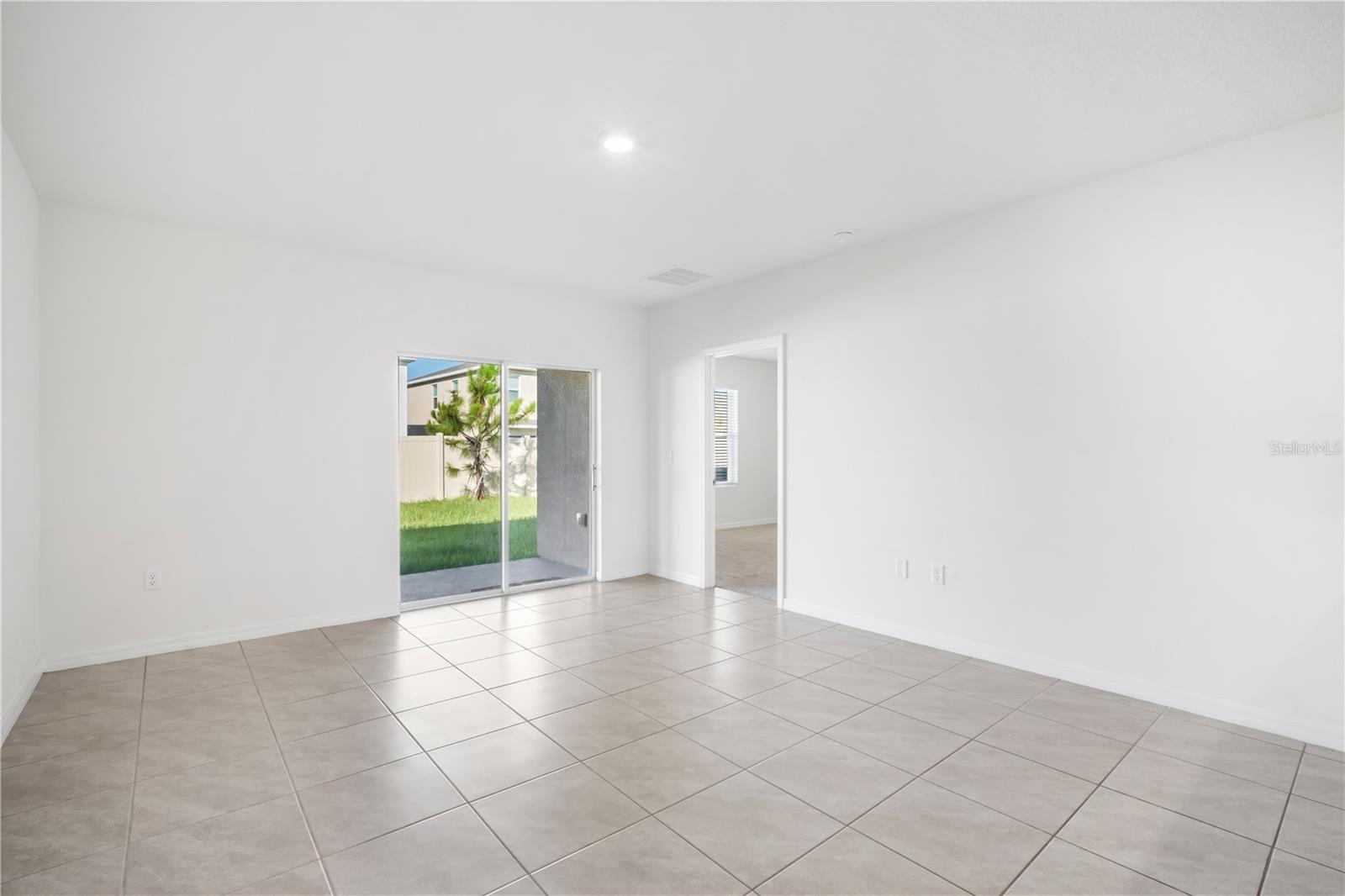 Image 14 of 23 For 35694 Sunflower Hill Drive