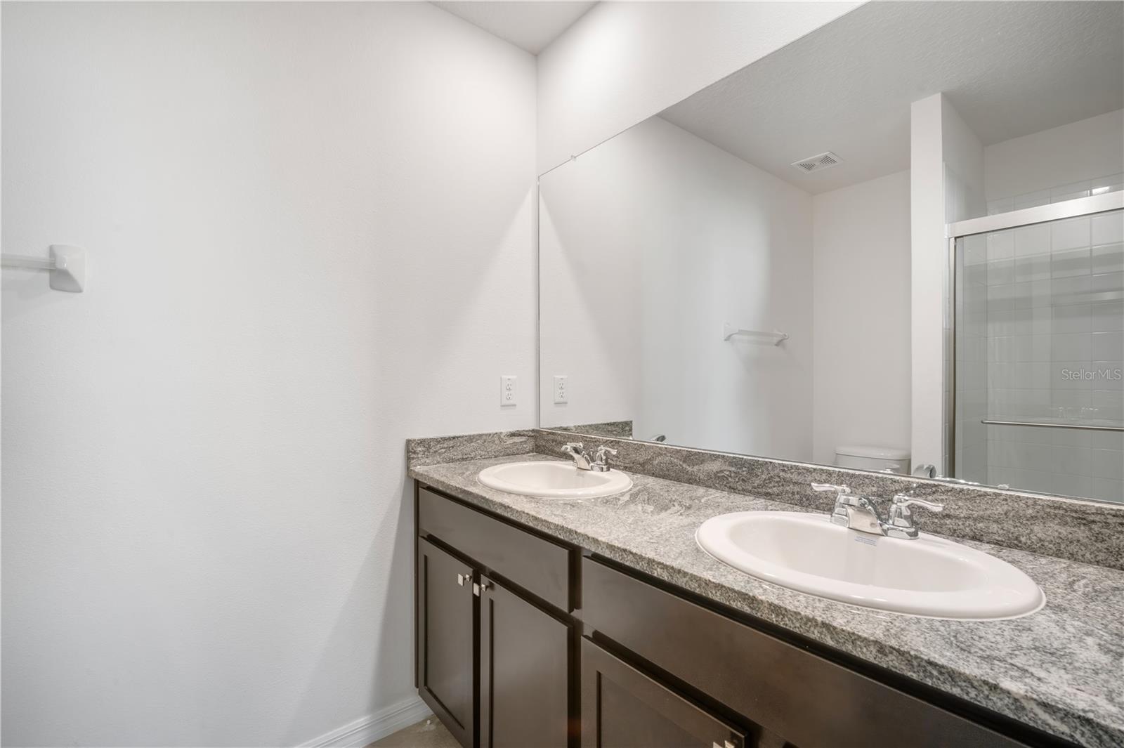 Image 18 of 23 For 35694 Sunflower Hill Drive