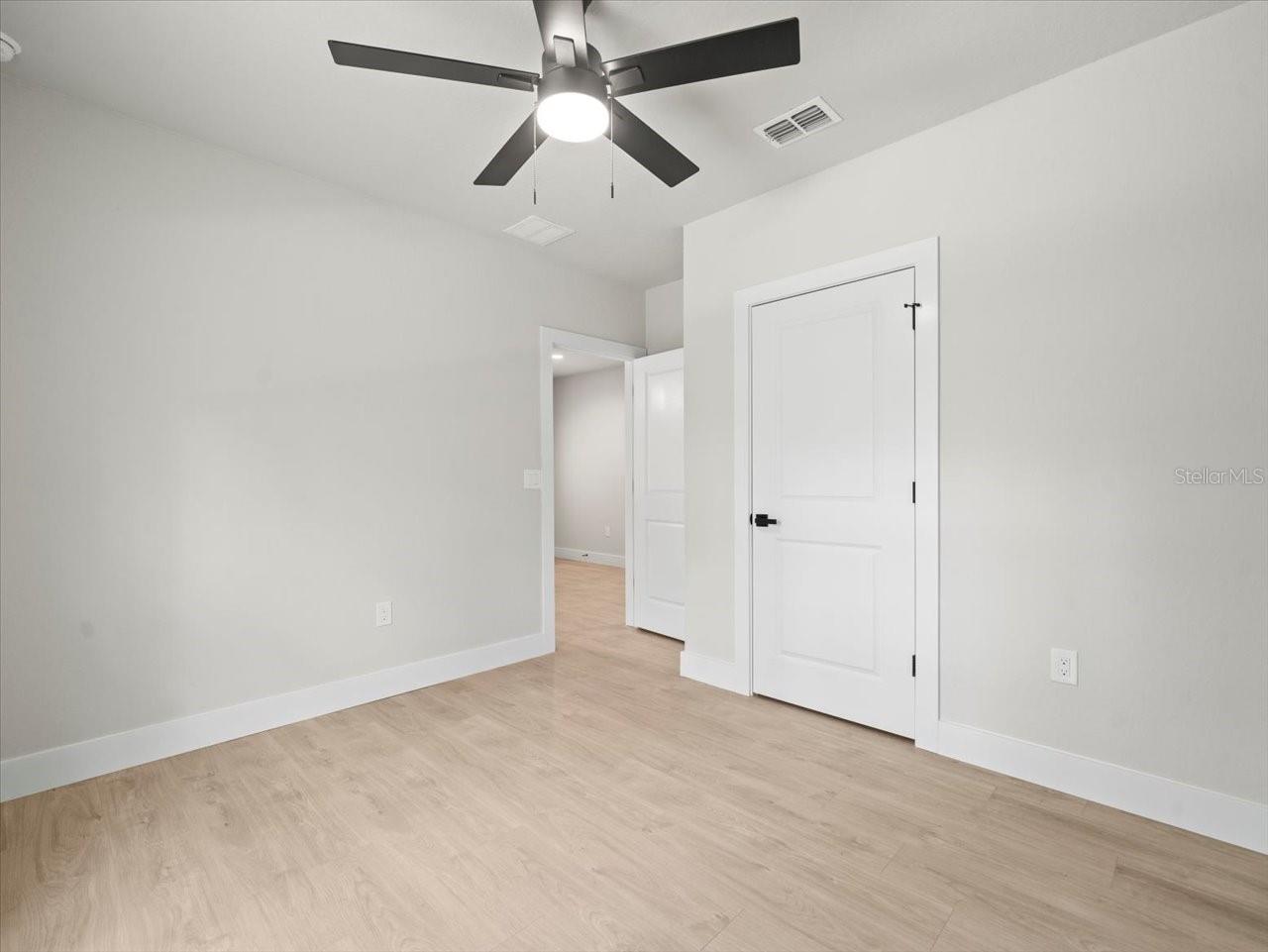 Image 17 of 19 For 16204 Malden Road