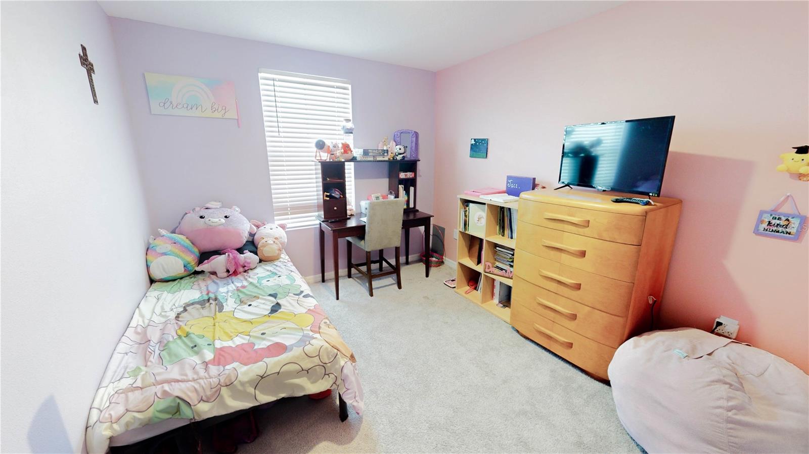 Image 8 of 17 For 671 Sunlit Coral Street