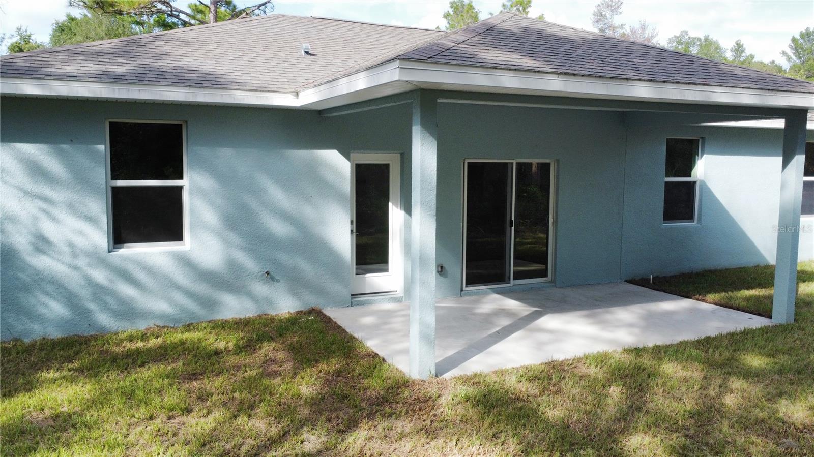 Listing photo id 27 for 2621 Clearwood Street