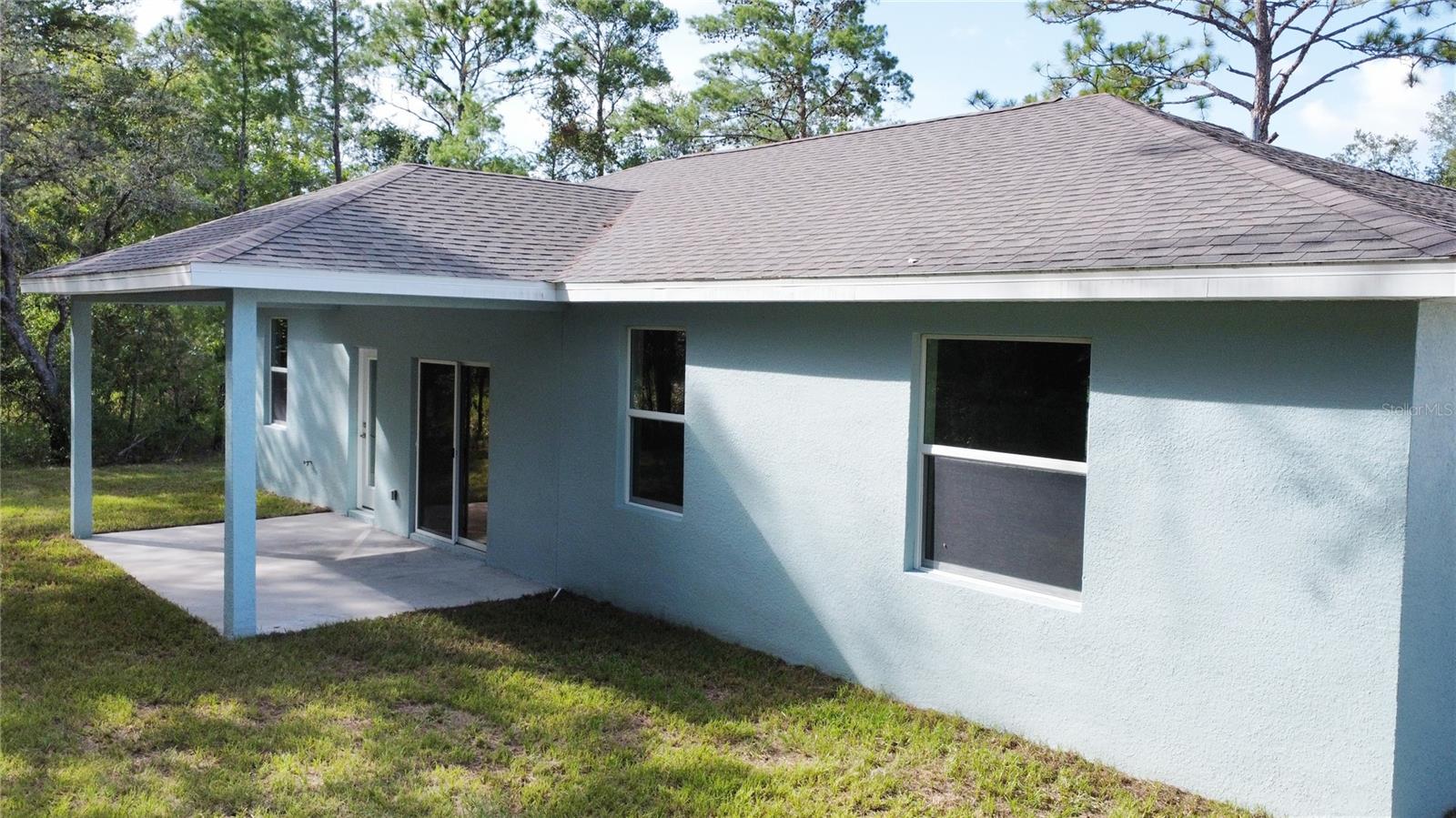 Listing photo id 31 for 2621 Clearwood Street