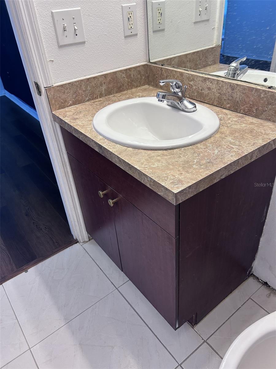 Image 12 of 17 For 6934 Wildwood Oak Drive