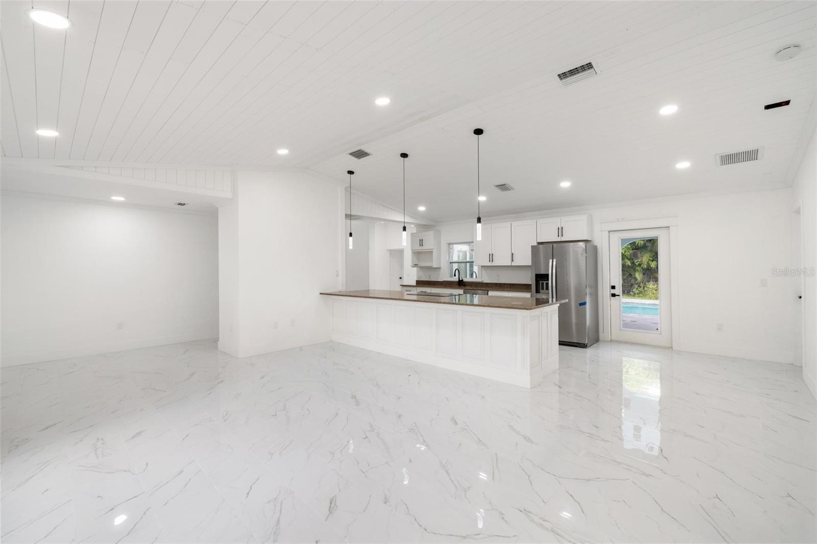 Image 2 of 38 For 23268 Avacado Avenue