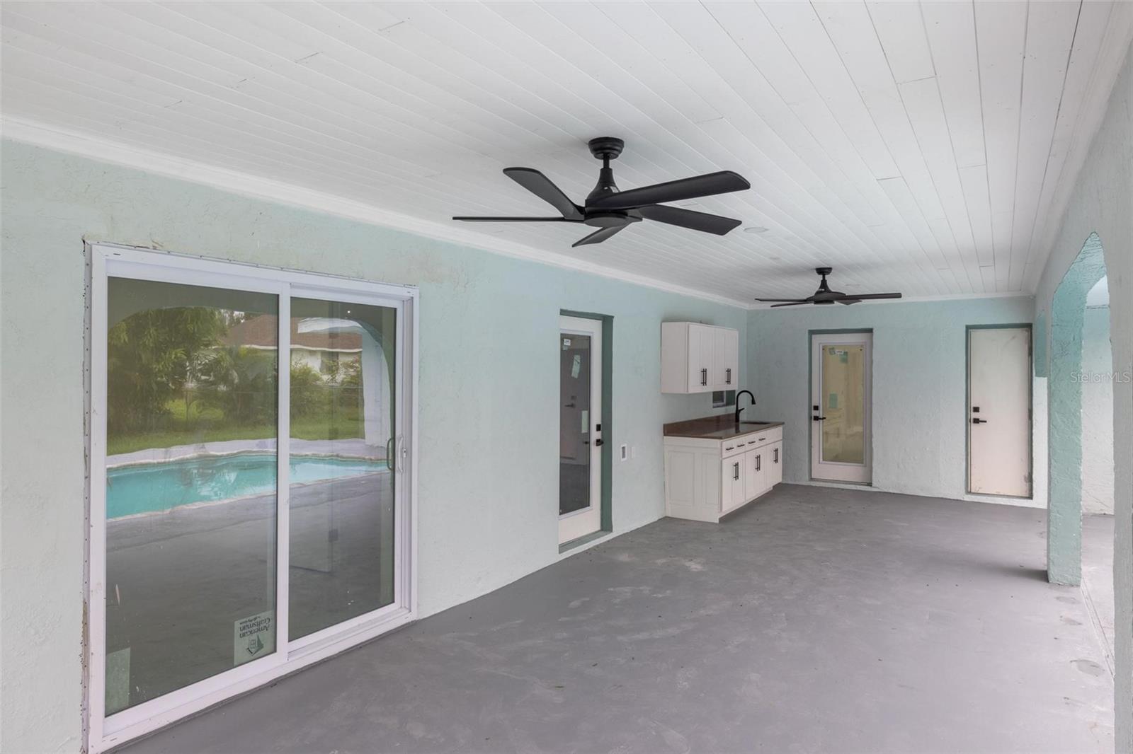 Image 36 of 38 For 23268 Avacado Avenue