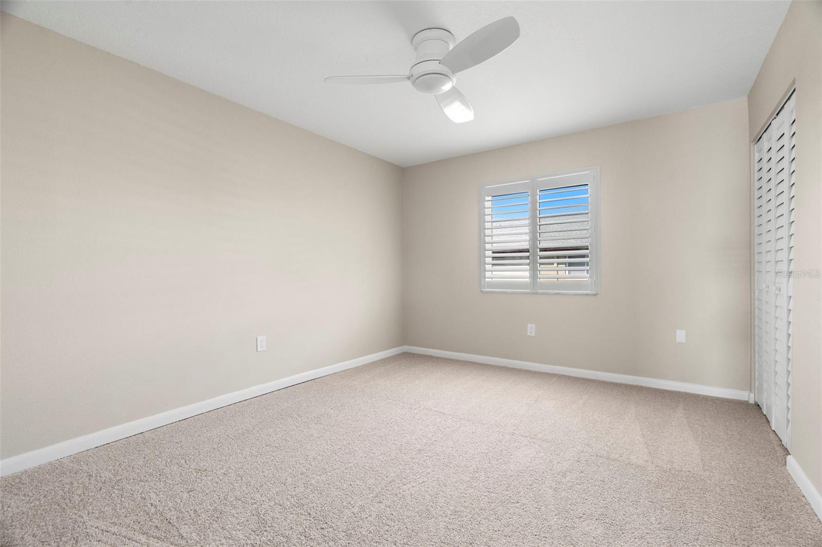 Image 15 of 27 For 4215 East Bay Drive 1601d