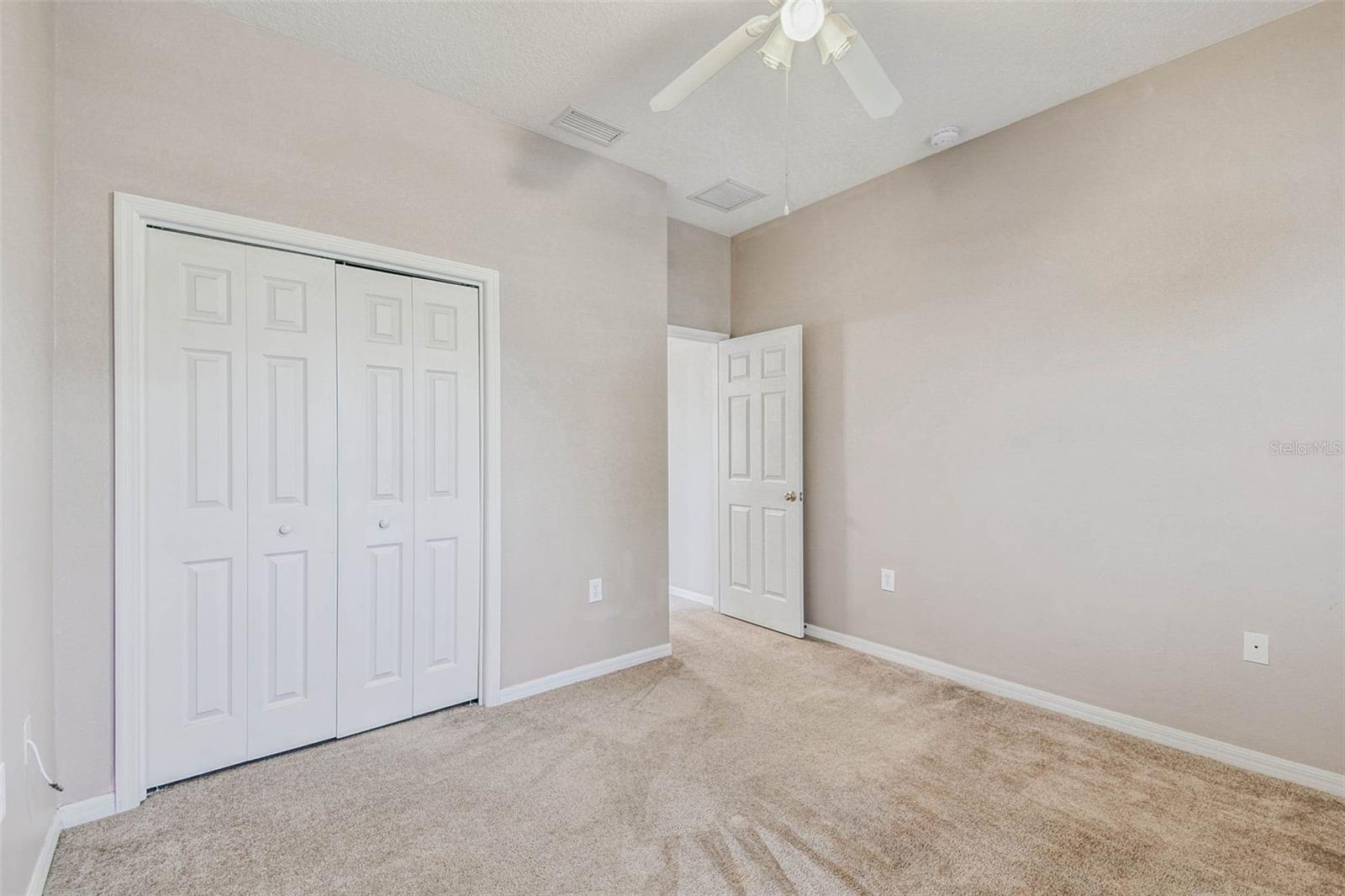 Listing photo id 17 for 34828 Prairie Ridge Way