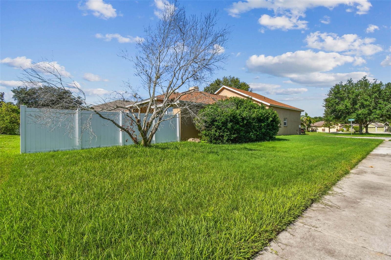 Listing photo id 4 for 34828 Prairie Ridge Way