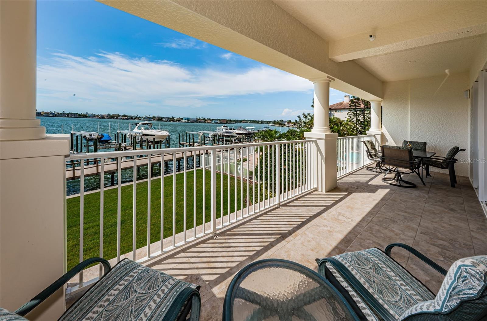 Image 12 of 77 For 17745 Gulf Boulevard 202