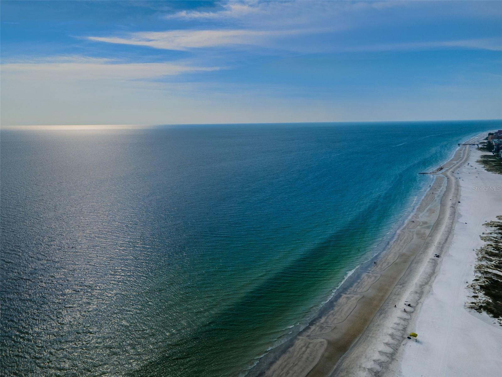 Image 21 of 77 For 17745 Gulf Boulevard 202