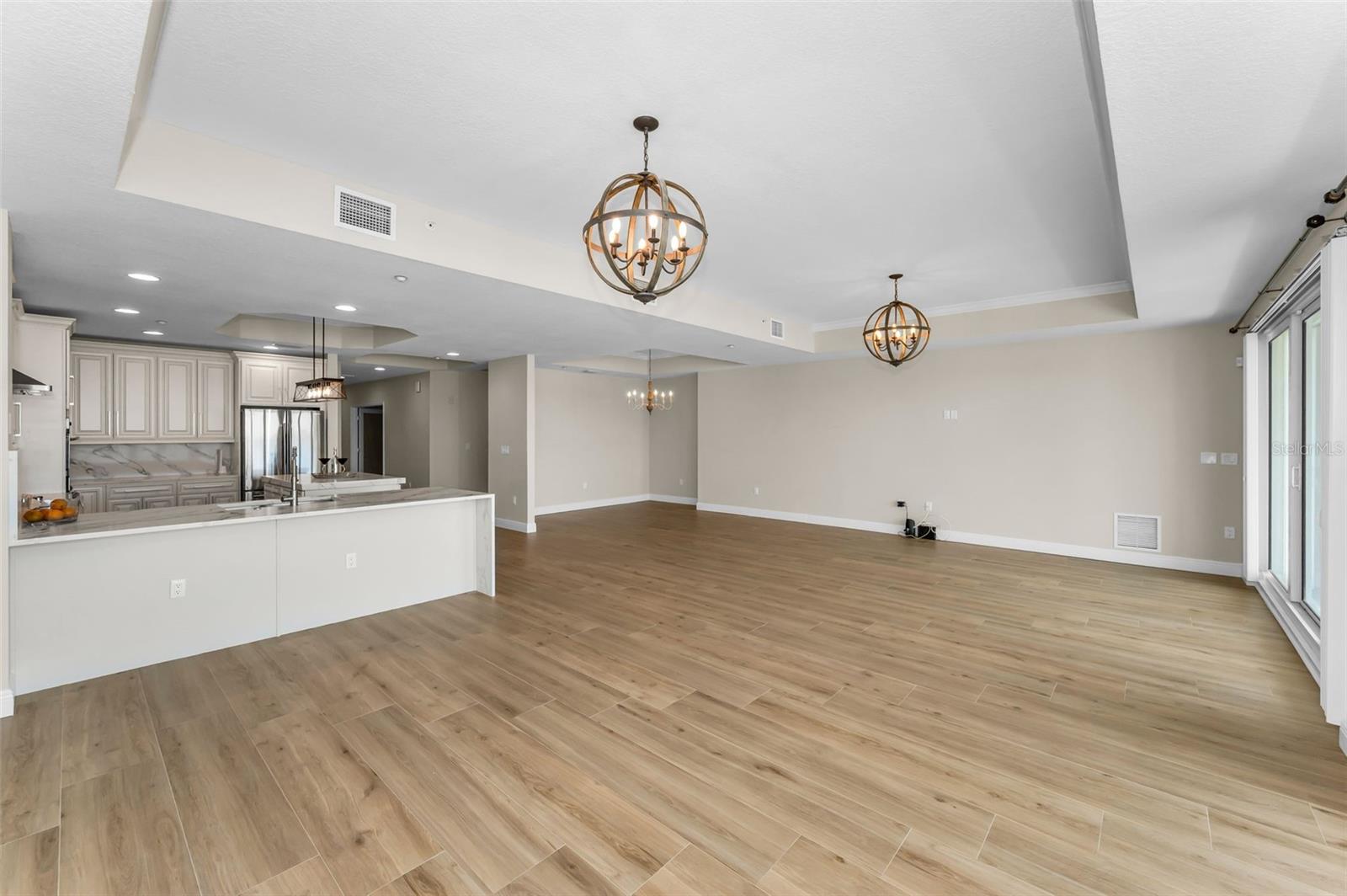 Image 26 of 77 For 17745 Gulf Boulevard 202