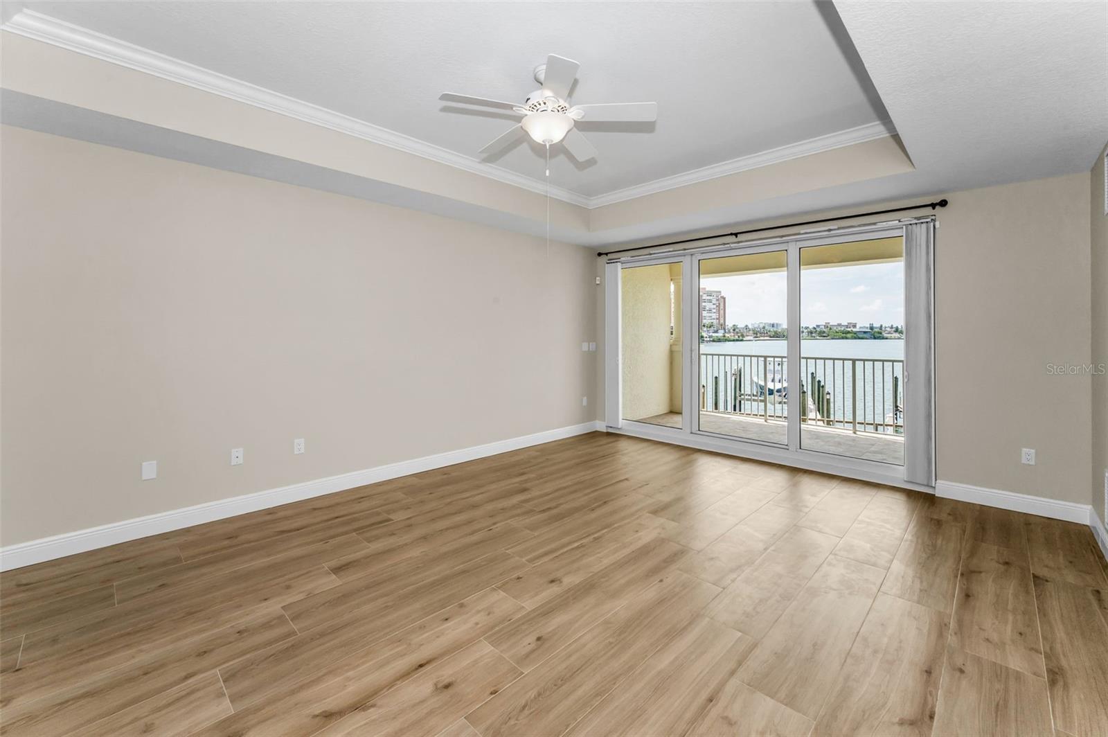Image 38 of 77 For 17745 Gulf Boulevard 202