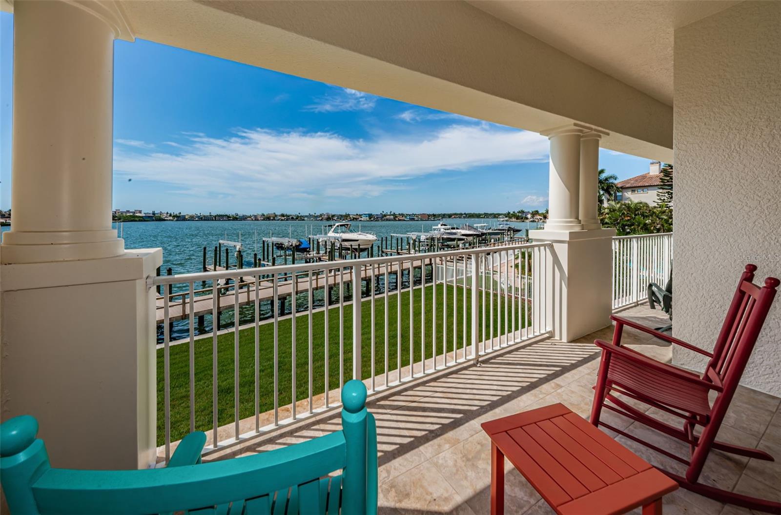 Image 40 of 77 For 17745 Gulf Boulevard 202
