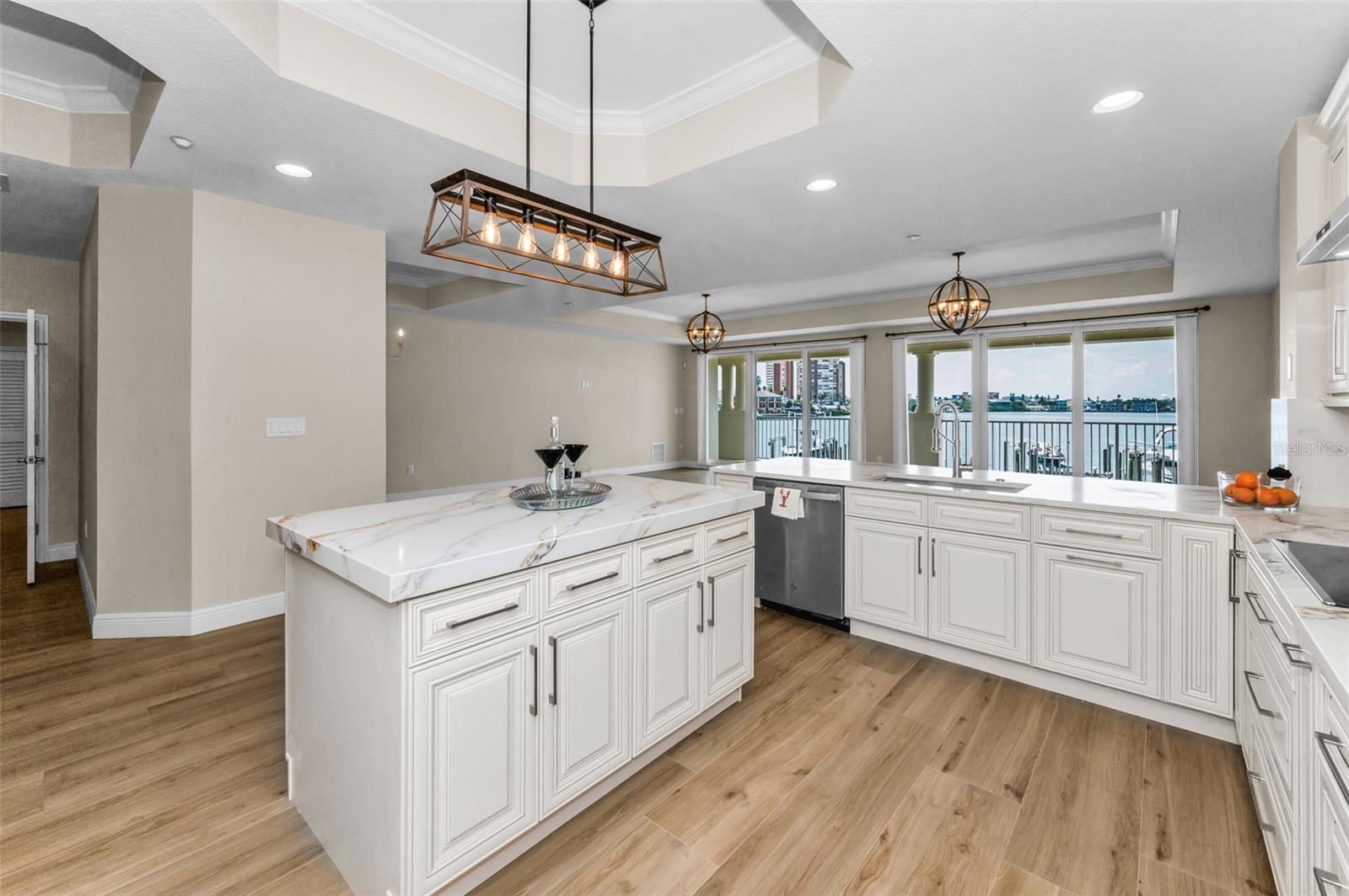 Image 7 of 77 For 17745 Gulf Boulevard 202