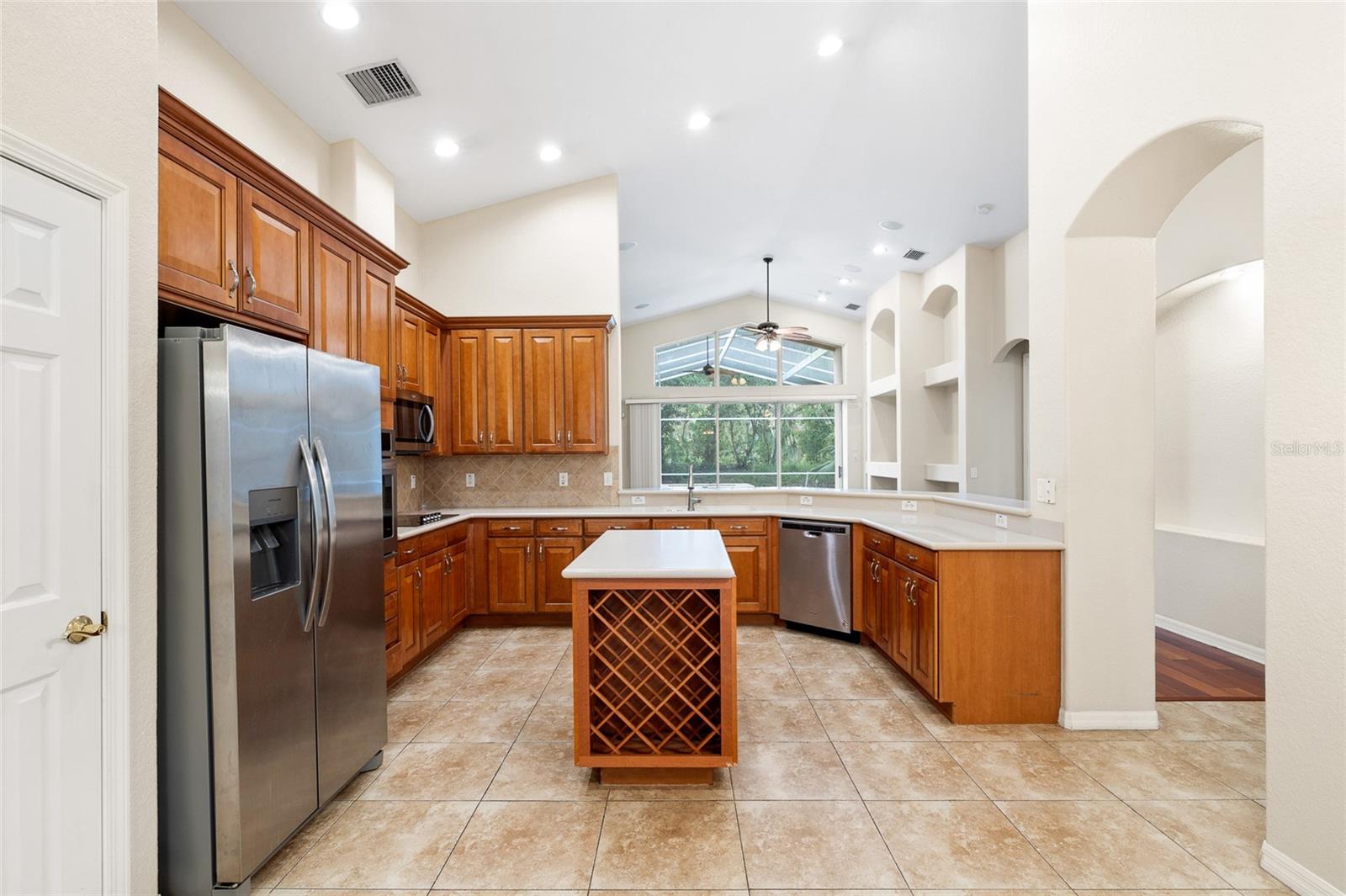 Image 18 of 50 For 27417 Silver Thatch Drive