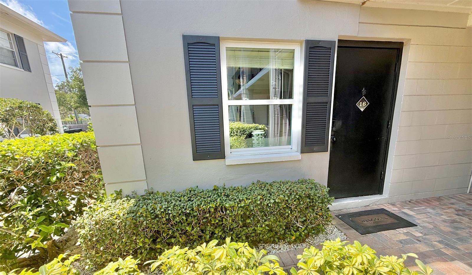 Image 3 of 10 For 5221 Bayshore Boulevard 16