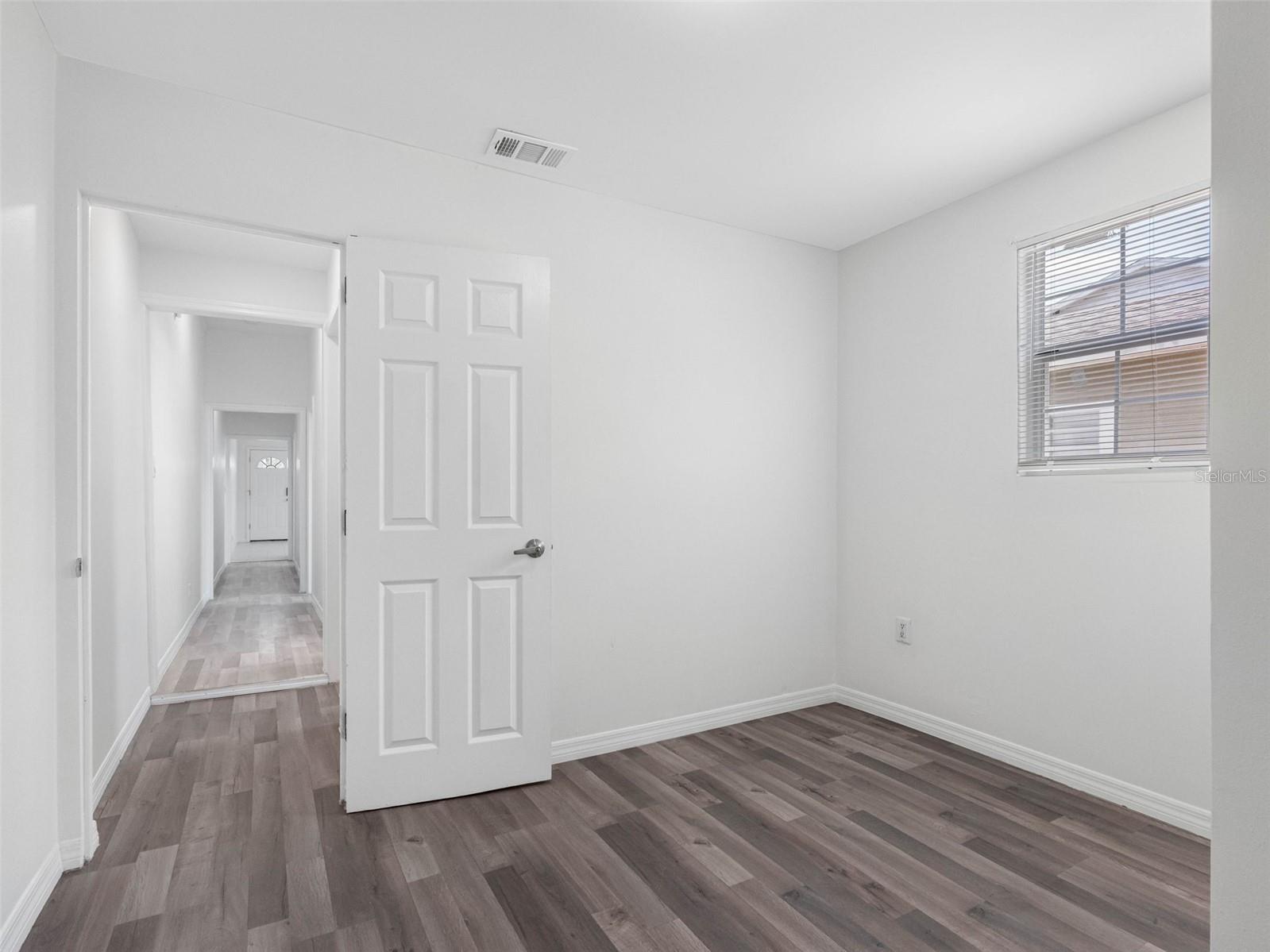 Image 21 of 59 For 2524 Cherry Street B