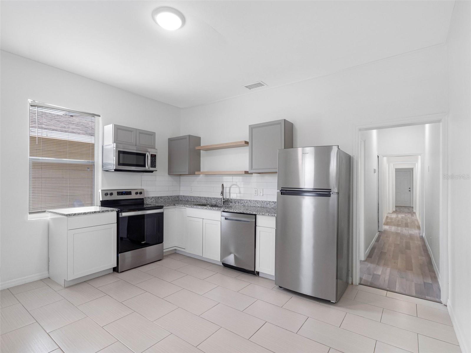 Image 3 of 59 For 2524 Cherry Street B