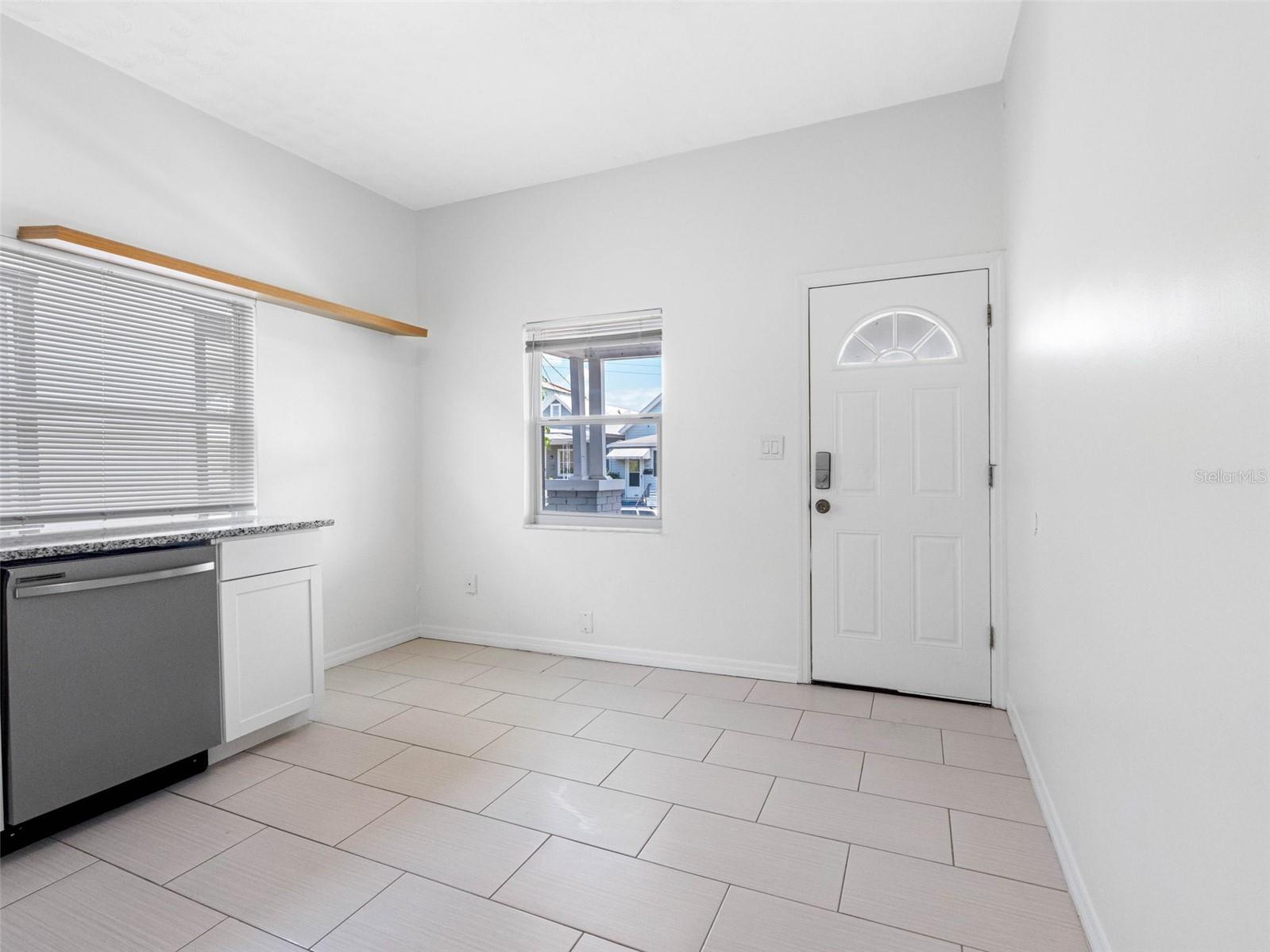 Image 39 of 59 For 2524 Cherry Street B