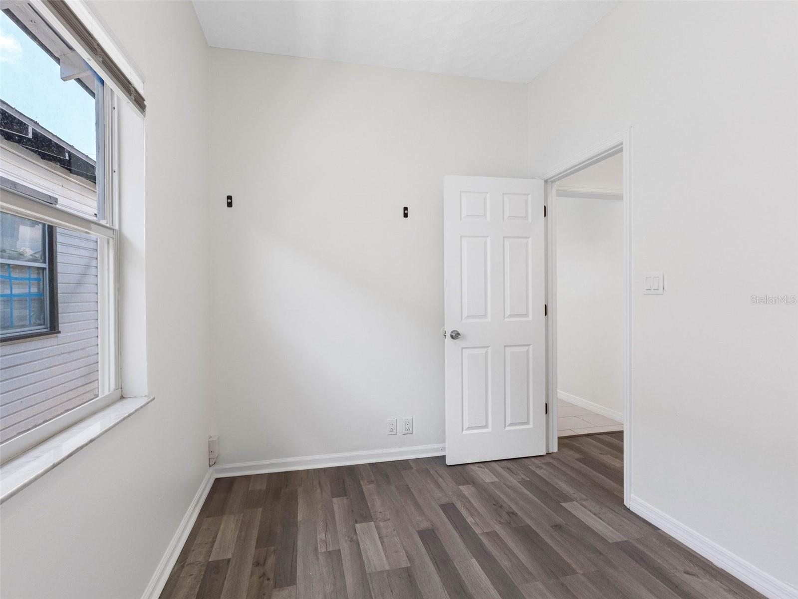 Image 44 of 59 For 2524 Cherry Street B