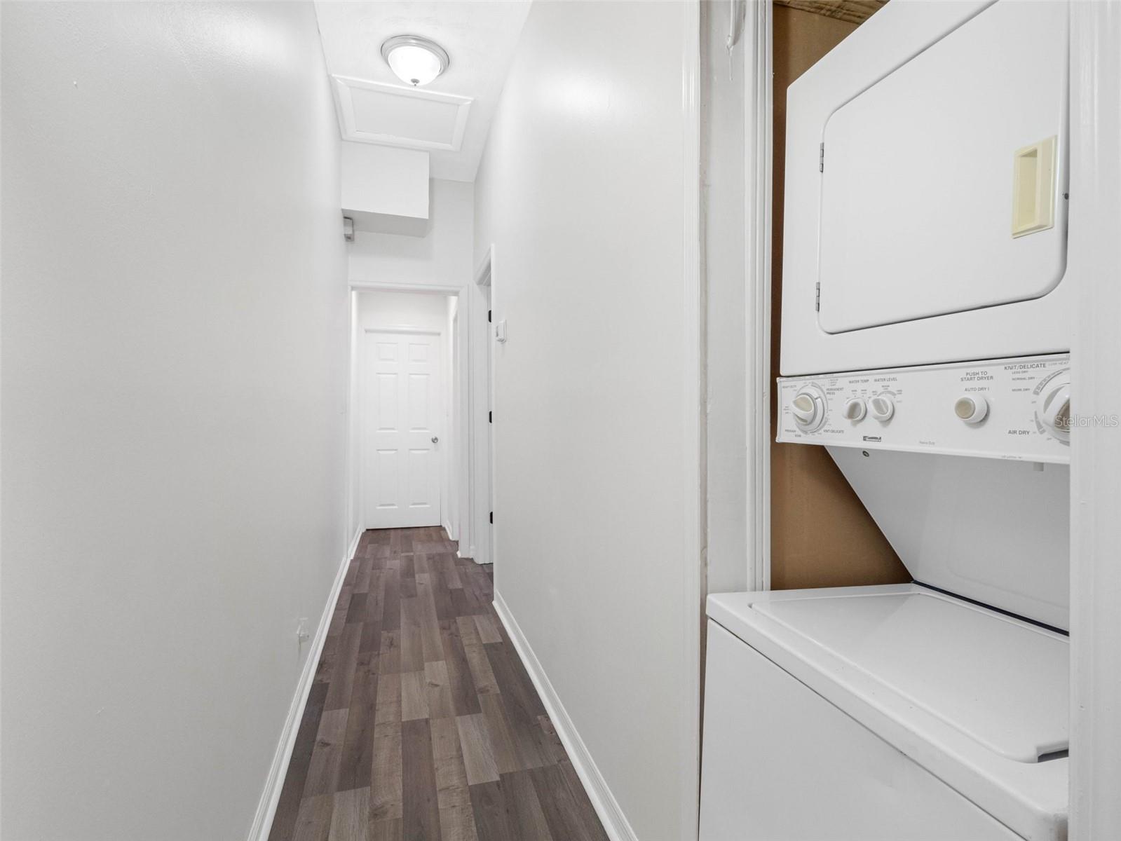 Image 48 of 59 For 2524 Cherry Street B