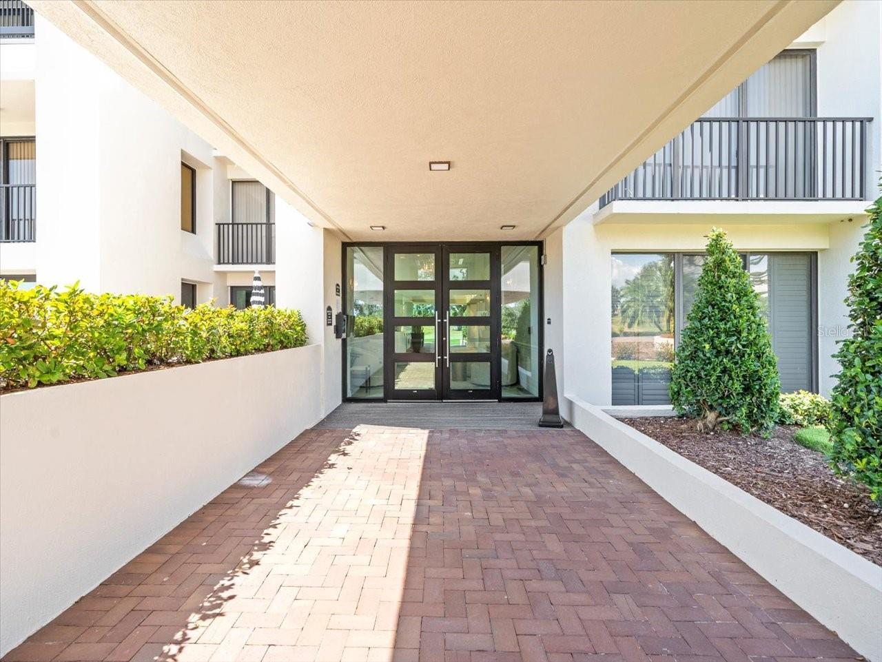 Image 12 of 66 For 4 Belleview Boulevard 203