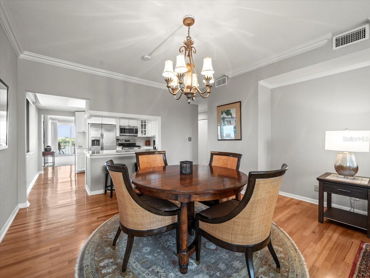 Image 34 of 66 For 4 Belleview Boulevard 203