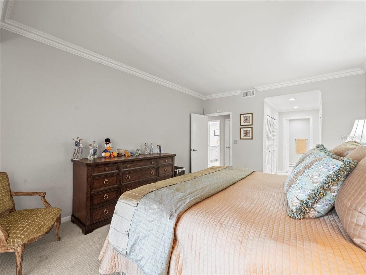 Image 45 of 66 For 4 Belleview Boulevard 203