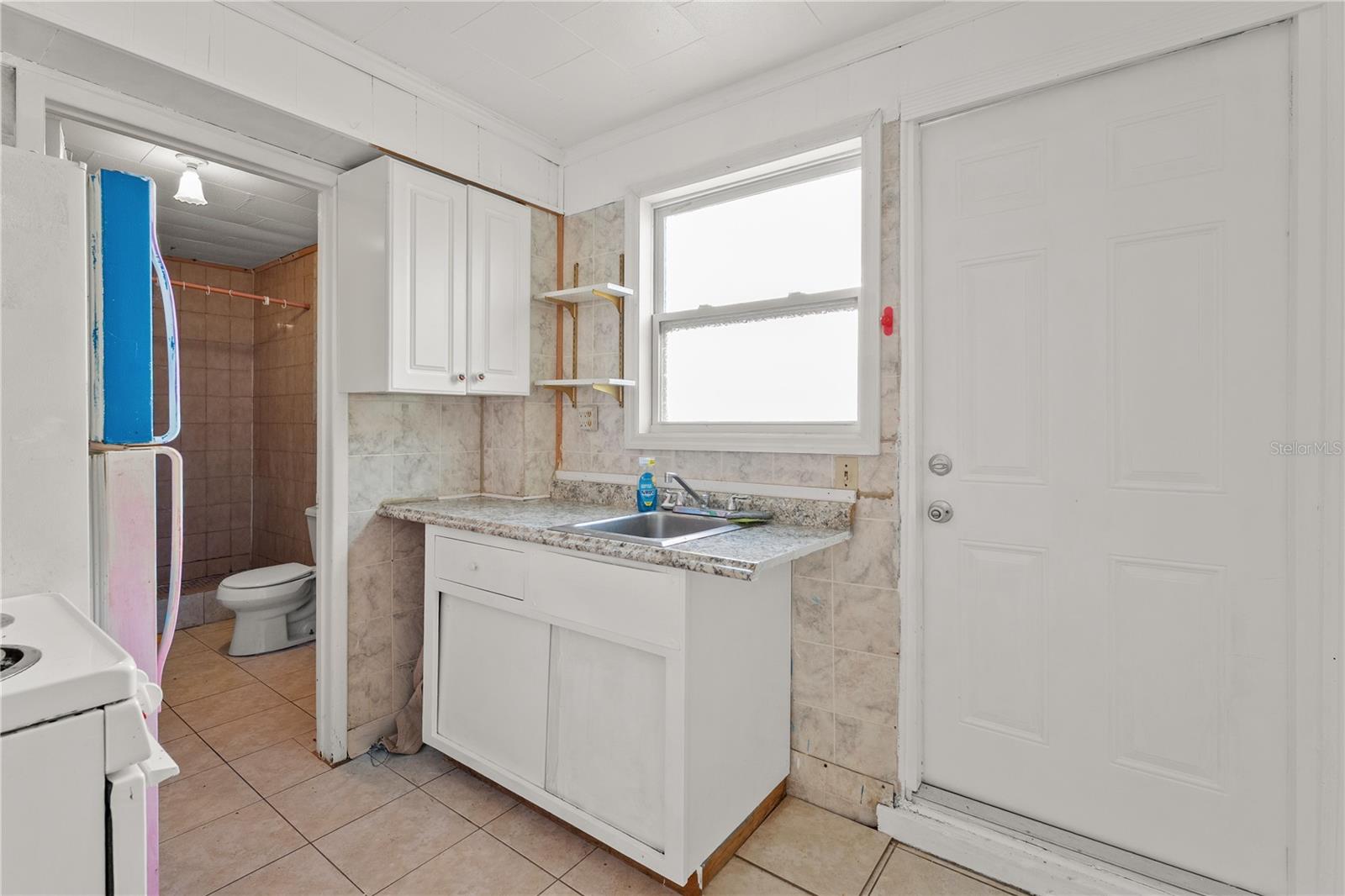 Image 10 of 58 For 3022 Beach Boulevard S
