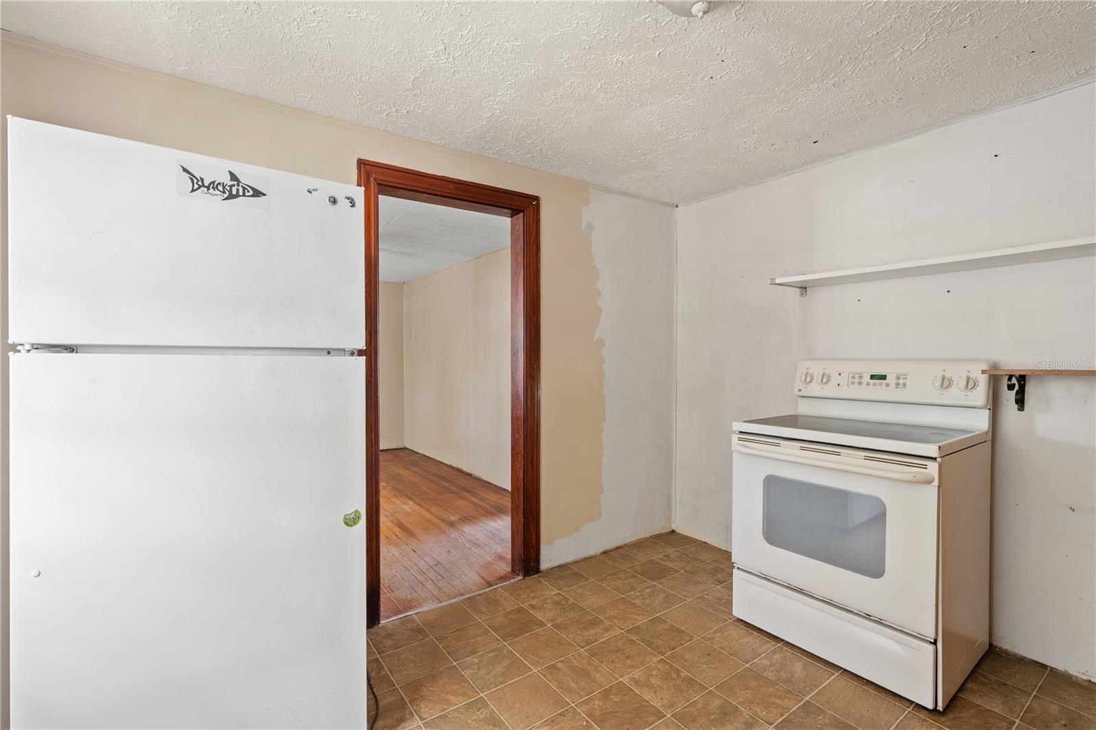 Image 19 of 58 For 3022 Beach Boulevard S