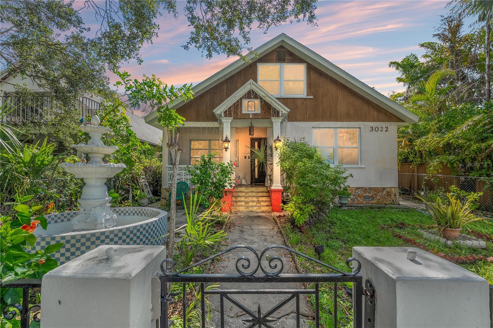 Image 2 of 58 For 3022 Beach Boulevard S