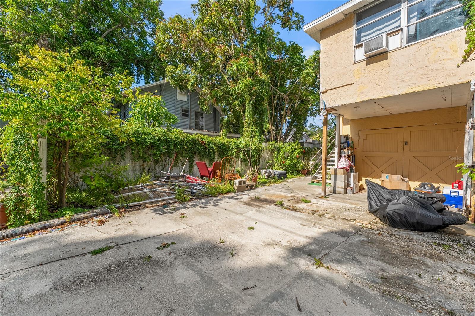 Image 24 of 58 For 3022 Beach Boulevard S