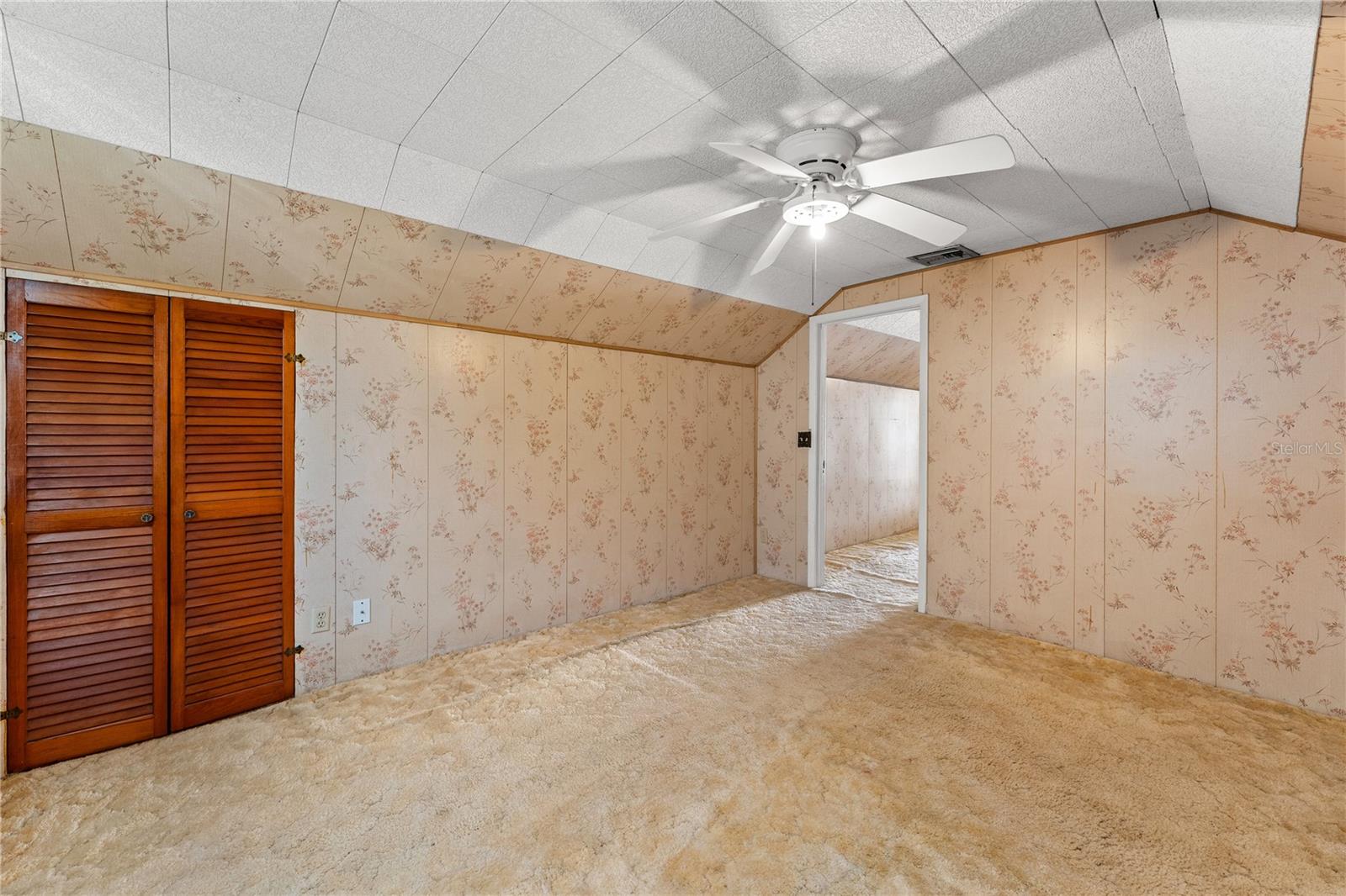 Image 30 of 58 For 3022 Beach Boulevard S