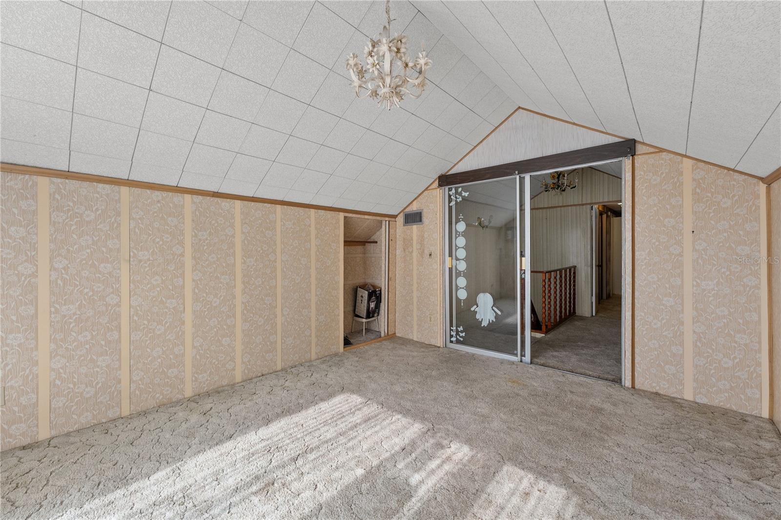 Image 39 of 58 For 3022 Beach Boulevard S